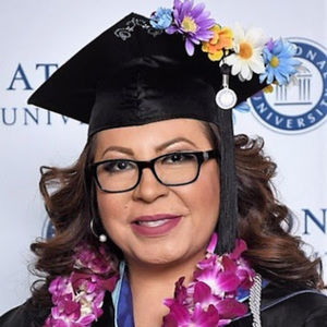 Meet your Posher, Roxana